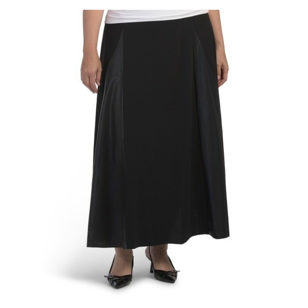 LOVE BY DESIGN Scuba And Faux Leather Flare Skirt Size 3X Black Versatile NWT